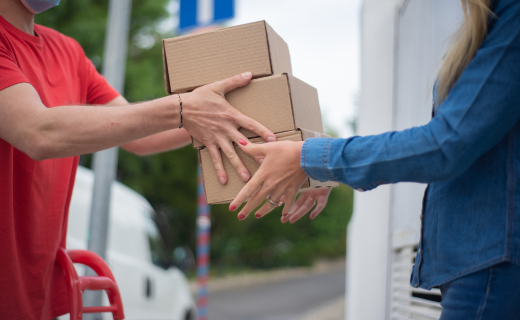 Frete gratis é um das maiores procuras nas compras online no Brasil.